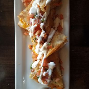Lavergne's Tavern - Chorizo chicken quesadilla - Beer Bar Near Me - Berwyn, Illinois