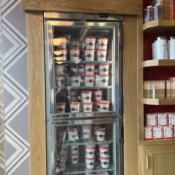 Salt & Straw - To go ice cream - Ice Cream & Frozen Yogurt Near Me - Orlando, Florida Salt & Straw - To go ice cream - Ice Cream & Frozen Yogurt Near Me - Orlando, Florida