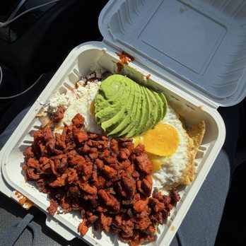 Chilachilos - Chilaquiles divorciados al pastor - Mexican Near Me - Bakersfield, California Chilachilos - Chilaquiles divorciados al pastor - Mexican Near Me - Bakersfield, California