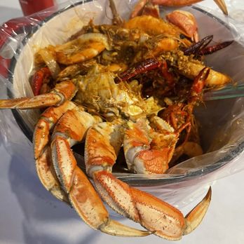 The Submarine Crab - Dungeness Crab - Seafood Near Me - Hawthorne, California