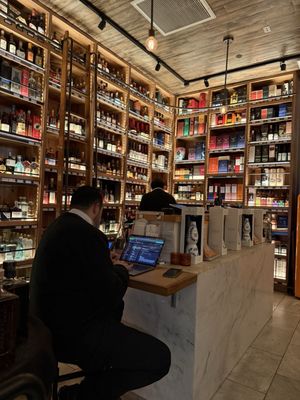 Wally's Beverly Hills by null