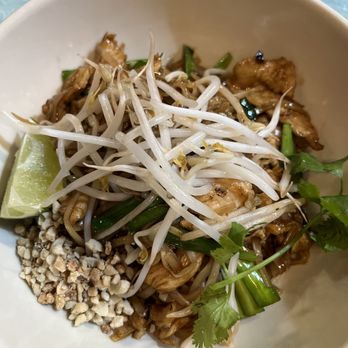9 Thai kitchen - Chicken pad Thai - Thai Near Me - Las Vegas, Nevada 9 Thai kitchen - Chicken pad Thai - Thai Near Me - Las Vegas, Nevada