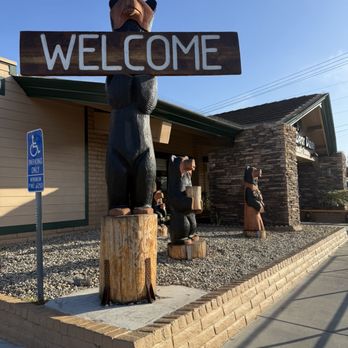 Black Bear Diner - Outdoor welcome sign - Breakfast & Brunch Near Me - Vista, California Black Bear Diner - Outdoor welcome sign - Breakfast & Brunch Near Me - Vista, California