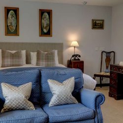 The Moonraker - Superior King Bed Guest Room