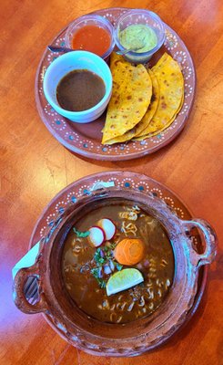 Birrieria Grumpys by null