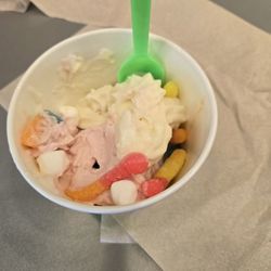 Farmhouse Frozen Yogurt