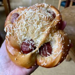 Delicieuse Princesse Bakery - Banh mi hot dog bun