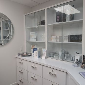 Lanoi Dermatology - Dermatologists Near Me - San Diego, California Lanoi Dermatology - Dermatologists Near Me - San Diego, California