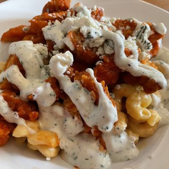 Lakefront Brewery - Buffalo Mac N cheese - Breweries Near Me - Milwaukee, Wisconsin