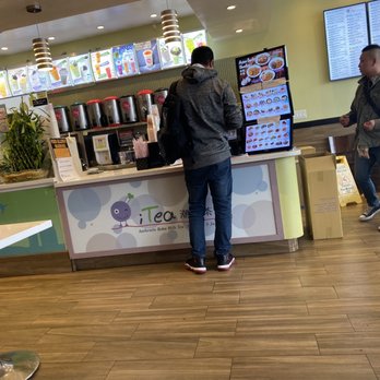 i-Tea - 1215pm not busy AT ALLLL for her attitude. I understand if it's was happy hour or after school gets out but obviously it's not. - Juice Bars & Smoothies Near Me - Castro Valley, California