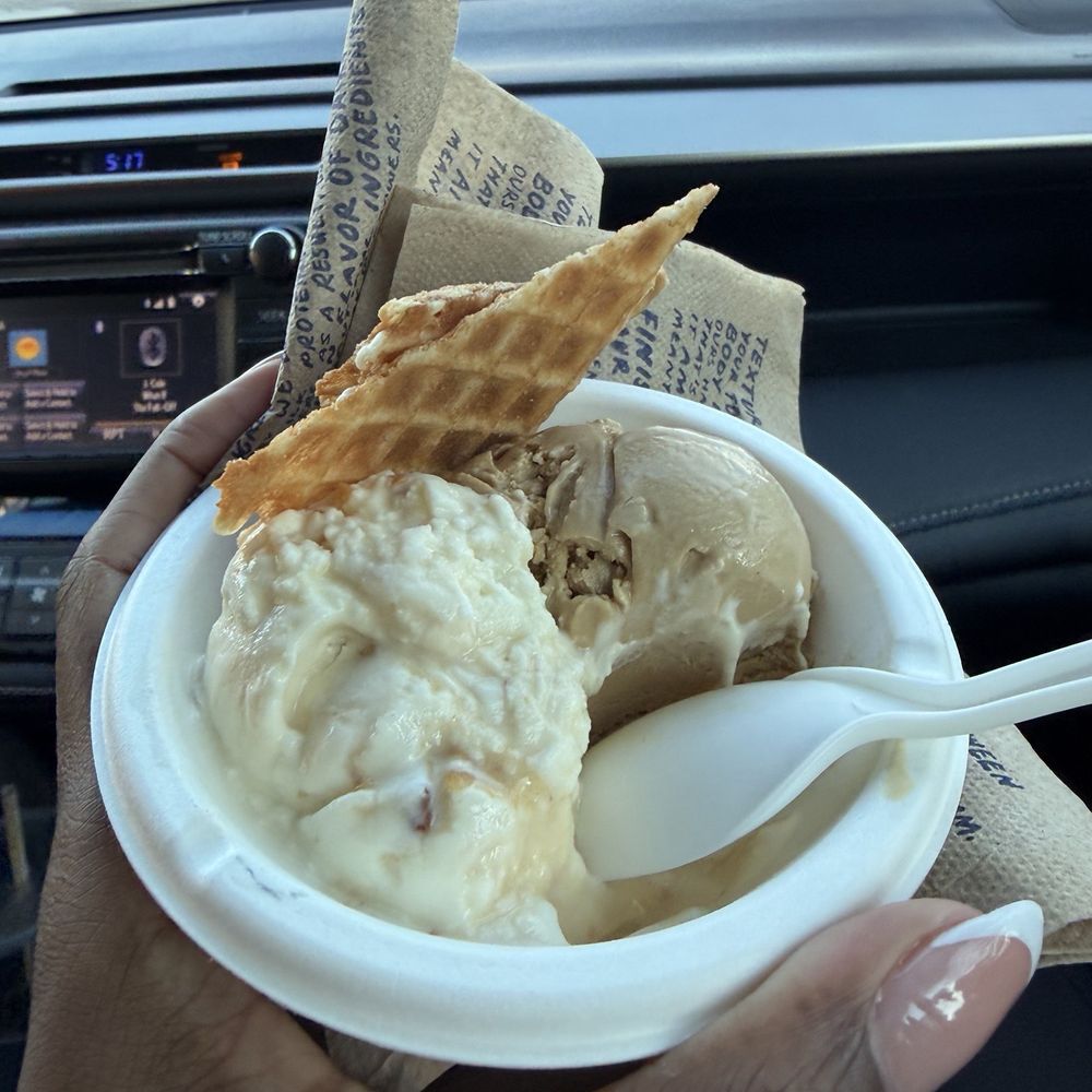 Jeni's Splendid Ice Creams - Ice Cream & Frozen Yogurt Near Me - Marietta, Georgia Jeni's Splendid Ice Creams - Ice Cream & Frozen Yogurt Near Me - Marietta, Georgia