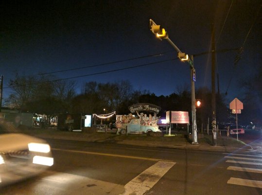 1311 S. 1st St. Park, Ira and Bev's by null