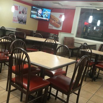 Wienerschnitzel - Big sized dining room - Hot Dogs Near Me - Northridge, California Wienerschnitzel - Big sized dining room - Hot Dogs Near Me - Northridge, California