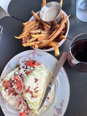 Bar Margaret by null