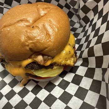 MAGIC SMASH BURGERS - Updated July 2026 - 17007 Sierra Hwy, Santa