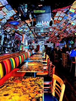 Barney's Beanery by null