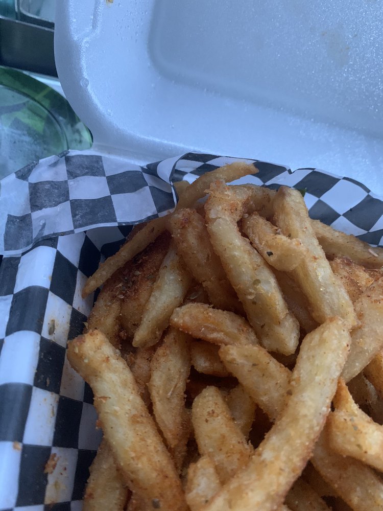 HORN DAWGS TAP & GRILL 15930 Old Simcoe Road, Port Perry, Ontario