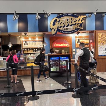 Garrett Popcorn Shops - Popcorn Shops Near Me - Chicago, Illinois