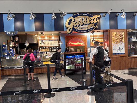 Garrett Popcorn Shops by null