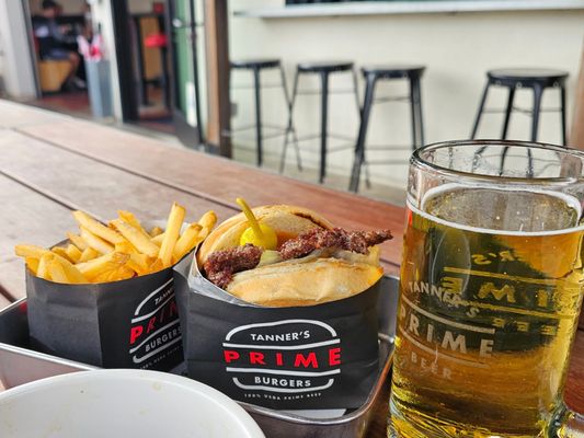 Tanner's Prime Burgers by null