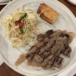 8 Oz Luc Lac Steak / Bò Lúc Lắc