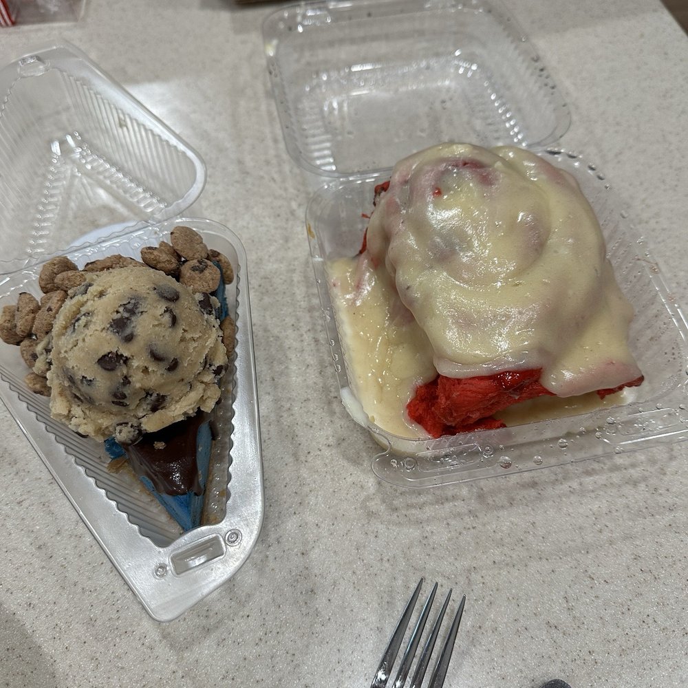 Cookie Monster cheesecake and red velvet egg nog cinnamon roll Cookie Monster cheesecake and red velvet egg nog cinnamon roll