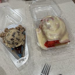 Cookie Monster cheesecake and red velvet egg nog cinnamon roll Cookie Monster cheesecake and red velvet egg nog cinnamon roll