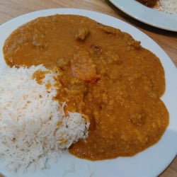 Indian Curry House - 38 Lamm Kashmir Lammfleisch mit gelben Linsen, frischen Tomaten, Ingwer und Zwiebeln in einer pikanten Masalasauce