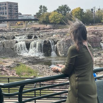 Falls Overlook Cafe - Cafes Near Me - Sioux Falls, South Dakota Falls Overlook Cafe - Cafes Near Me - Sioux Falls, South Dakota