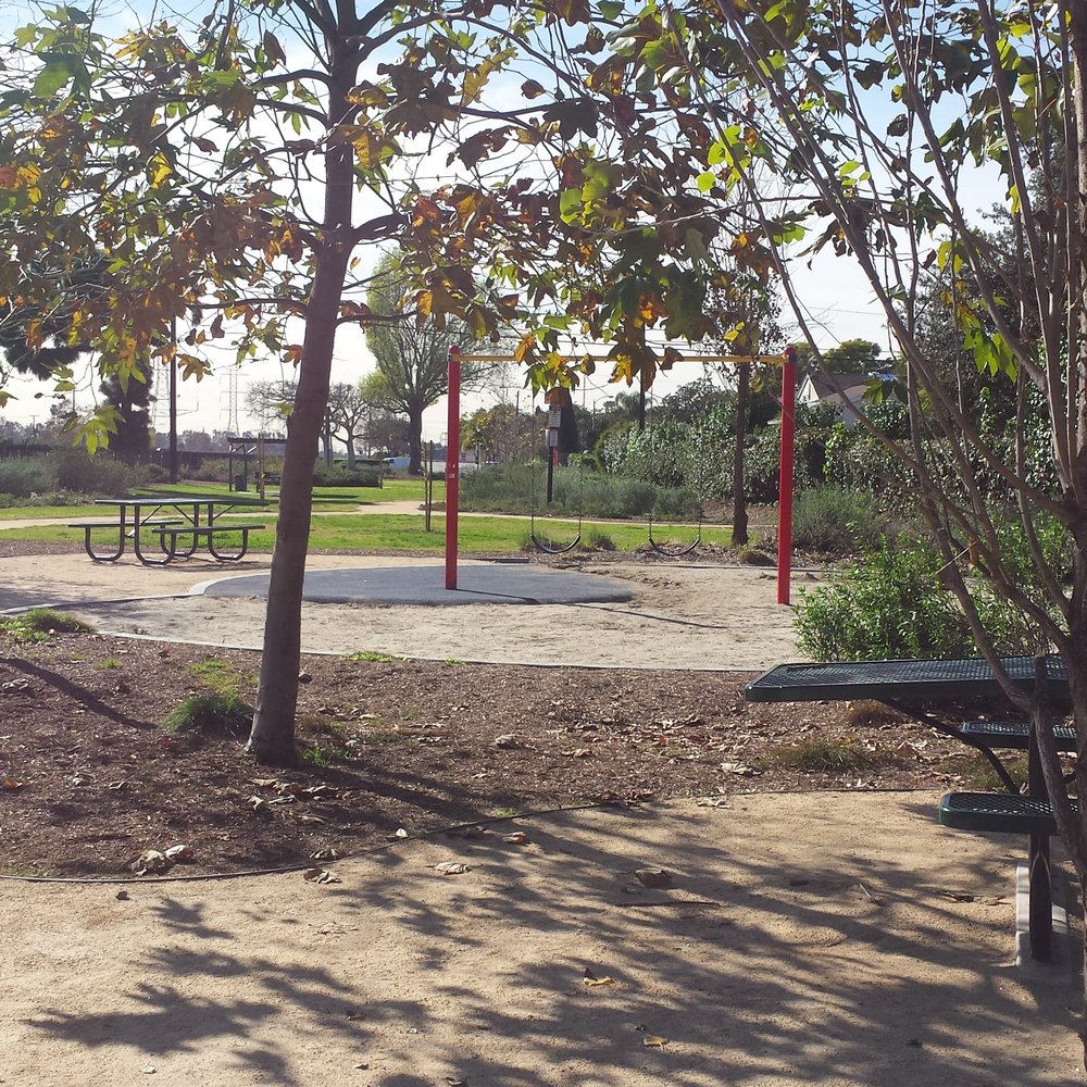 Treasure Island Park - Parks Near Me - Downey, California
