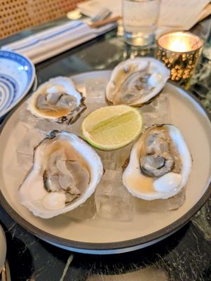 Siti - Southeast Asian by null