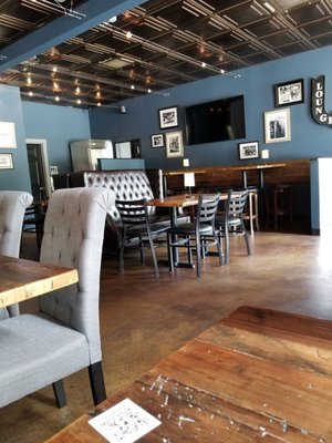 Black Duck Tavern by null