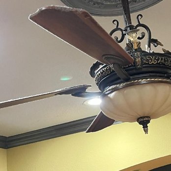 Vrbo - Ceiling fan in kitchen - Vacation Rentals Near Me - Wareham, Massachusetts Vrbo - Ceiling fan in kitchen - Vacation Rentals Near Me - Wareham, Massachusetts