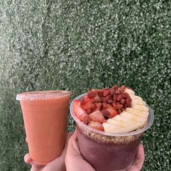 TNT Smoothie & Juice Bar - Tropical breeze smoothie and TNT bowl with gogi berries - Juice Bars & Smoothies Near Me - Antioch, California TNT Smoothie & Juice Bar - Tropical breeze smoothie and TNT bowl with gogi berries - Juice Bars & Smoothies Near Me - Antioch, California