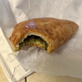 Mayu's Cakes & Bakery - Spinach and cheese Empanada - Custom Cakes Near Me - Pittsburg, California Mayu's Cakes & Bakery - Spinach and cheese Empanada - Custom Cakes Near Me - Pittsburg, California