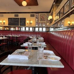 La P'tite Framboise - Dining area