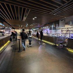 El Corte Inglés - The self serve food area