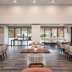 Embassy Suites by Hilton Tucson East - Breakfast Area