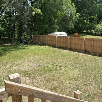 American Fence - Stained wooden fence - Fences & Gates Near Me American Fence - Stained wooden fence - Fences & Gates Near Me