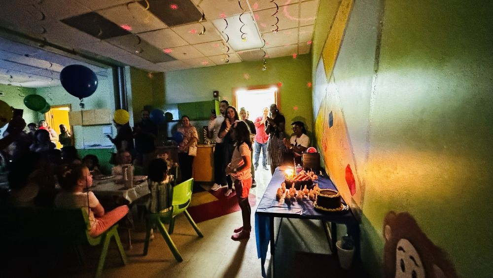 FLIPPO’S SUNRISE Updated October 2024 145 Photos & 131 Reviews