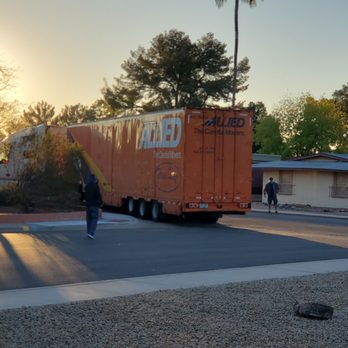 Blue Chip Moving & Storage - Movers Near Me - Hawthorne, California Blue Chip Moving & Storage - Movers Near Me - Hawthorne, California