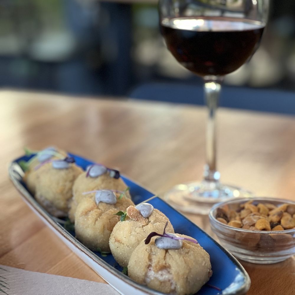 Café del Rey - Croquettes de jamon - Wine Bars Near Me - Madrid, M