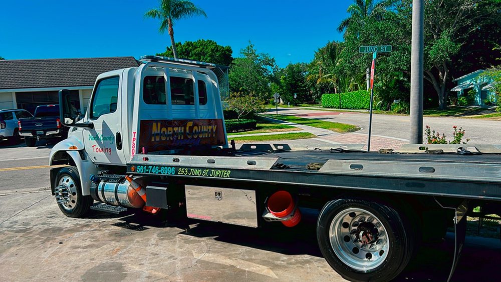 NORTH COUNTY TOWING Updated August 2024 37 Photos 253 Juno St