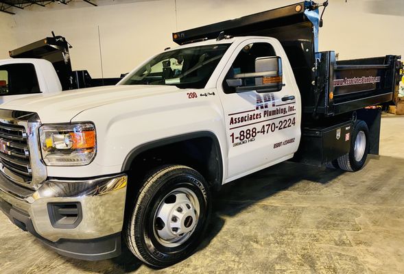 Associates Plumbing Logo