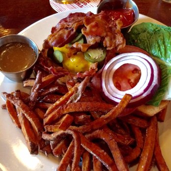 Maxwell's On Main - New American Near Me - Doylestown, Pennsylvania