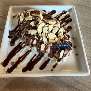 SYNT Coffee - Choco Nutella croffle - Coffee & Tea Near Me - Los Angeles, California
