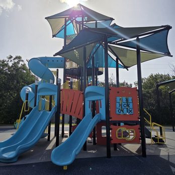 Old Town Splash Park - Big Play Structure - Water Parks Near Me - Lewisville, Texas