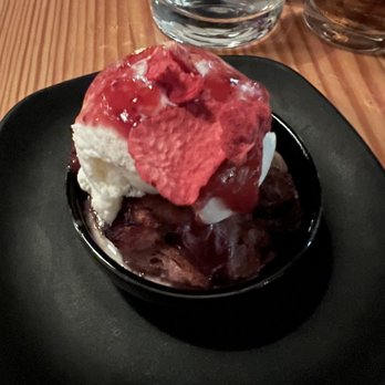 Marrow - dessert- bread pudding with ice cream and strawberries - New American Near Me - Detroit, Michigan Marrow - dessert- bread pudding with ice cream and strawberries - New American Near Me - Detroit, Michigan
