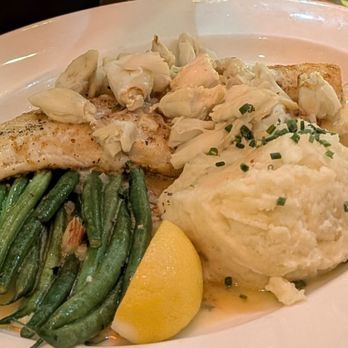 The Chew Chew - Walleye and crab - American Near Me - Riverside, Illinois