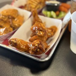 CD's Wings - Westminster